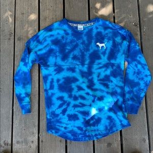 Crew neck pull over jacket!